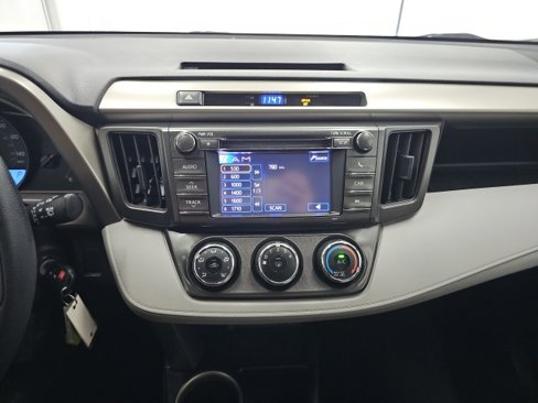 Used 2013 Toyota RAV4 LE image 27