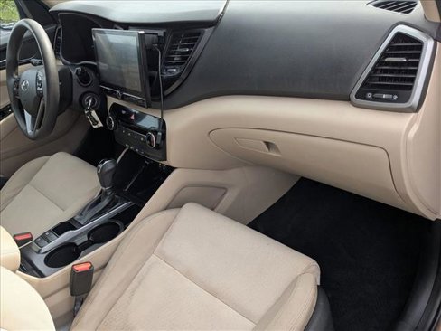 Used 2017 Hyundai Tucson SE image 20