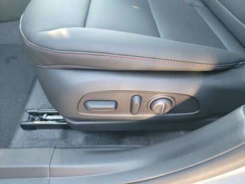 New 2025 Chevrolet Trax RS w/ Driver Confidence Package image 20
