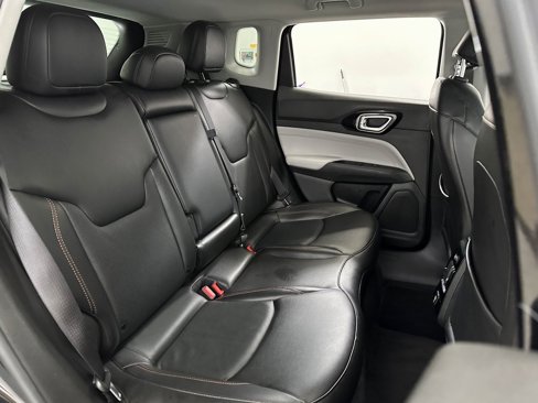 Certified 2022 Jeep Compass Limited image 19