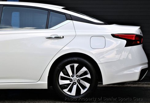 Used 2022 Nissan Altima 2.5 S image 13