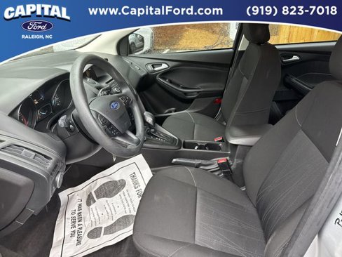 Certified 2017 Ford Focus SE image 17