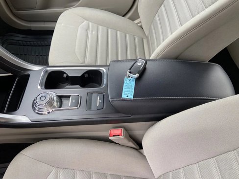 Used 2018 Ford Fusion SE image 20