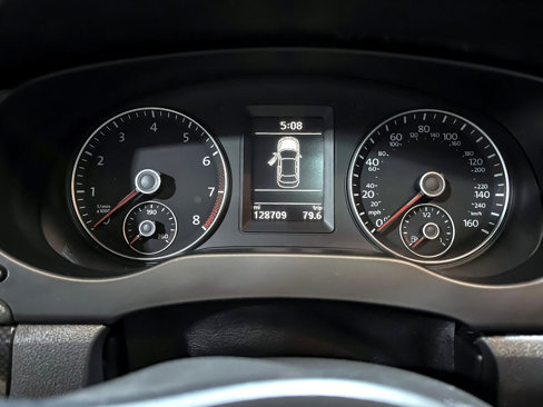 Used 2014 Volkswagen Jetta GLI Edition 30 image 32