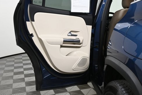 Certified 2022 Mercedes-Benz GLA 250 4MATIC image 32