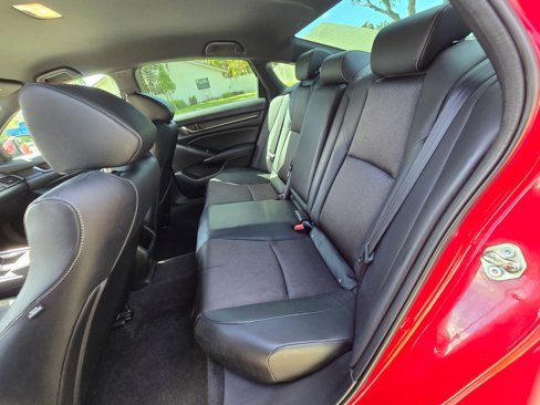 Used 2018 Honda Accord Sport image 26