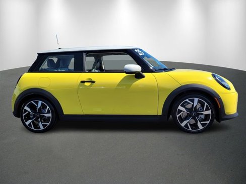 New 2025 MINI Cooper S image 8