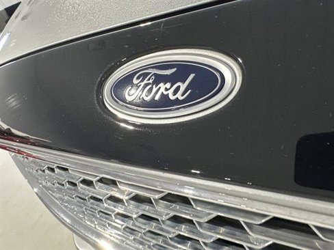 Used 2020 Ford Fusion Titanium image 9