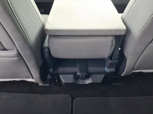 Used 2018 Ford F150 XLT w/ Equipment Group 302A Luxury image 12