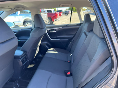 Used 2024 Toyota RAV4 XLE image 18