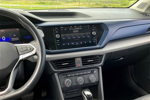 Used 2022 Volkswagen Taos SE image 9