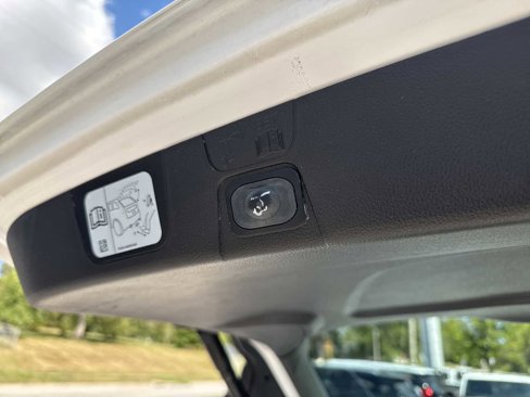 Used 2015 Ford C-MAX SEL w/ Equipment Group 302A image 12