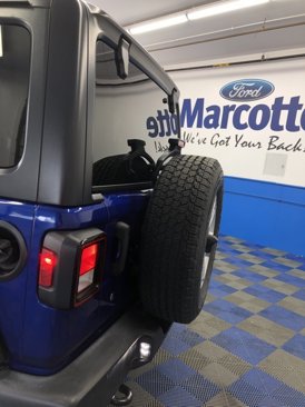 Used 2018 Jeep Wrangler Sport image 8