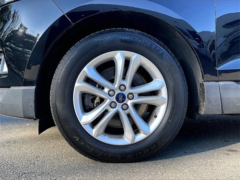 Used 2019 Ford Edge SEL w/ Equipment Group 201A image 9