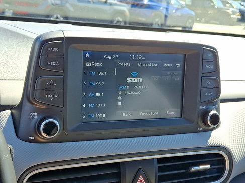 Used 2018 Hyundai Kona Limited image 17