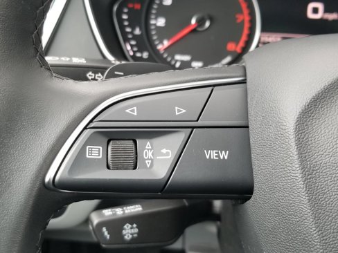 Used 2022 Audi Q5 2.0T Premium w/ Convenience Package image 21
