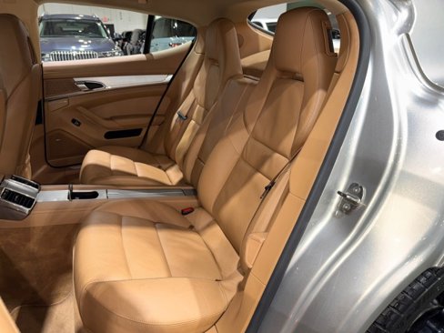 Used 2012 Porsche Panamera image 13