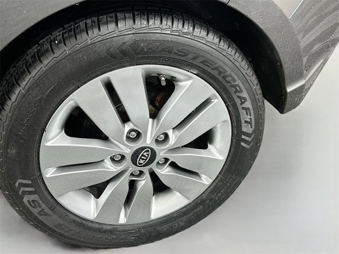 Used 2013 Kia Forte EX image 27