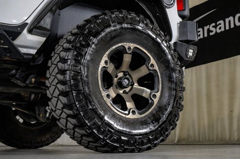 Used 2018 Jeep Wrangler Unlimited Sahara image 57