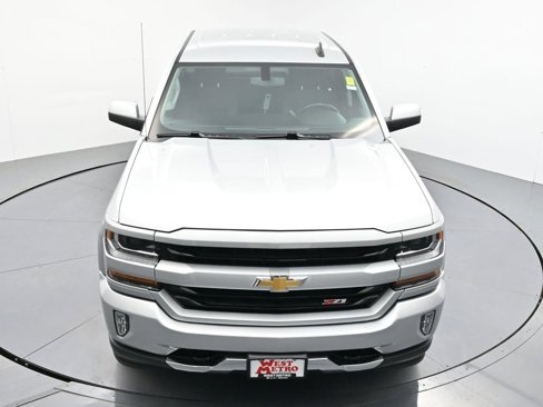Used 2018 Chevrolet Silverado 1500 LT w/ All Star Edition image 4