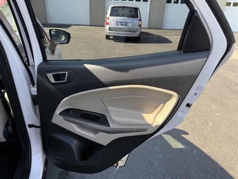 Used 2018 Ford EcoSport Titanium w/ Titanium Cold Weather Package image 32