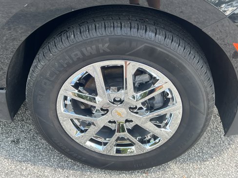 Used 2023 Chevrolet Equinox LT image 13