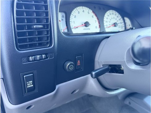 Used 2004 Toyota Tacoma 4x4 Double Cab image 12