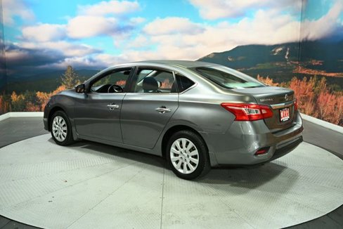 Used 2016 Nissan Sentra S image 6