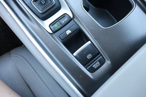 Used 2019 Honda Accord Hybrid image 16