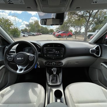 Used 2024 Kia Soul LX w/ Option Group 015 image 9