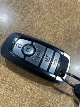 Used 2023 Ford Edge ST-Line image 25
