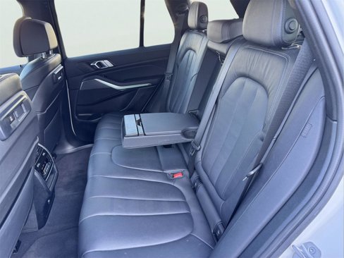 Used 2022 BMW X5 xDrive40i w/ M Sport Package image 30