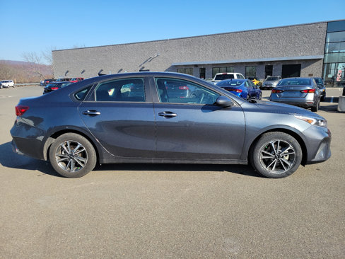 Used 2023 Kia Forte LXS image 7