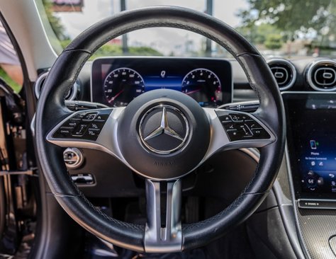Used 2022 Mercedes-Benz C 300 Sedan image 5
