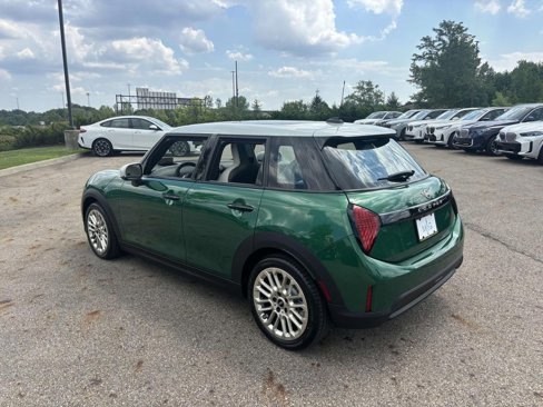 New 2025 MINI Cooper 4-Door Hardtop image 5