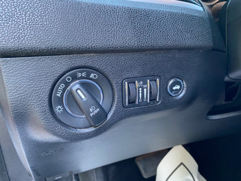 Used 2021 Chrysler 300 S image 62