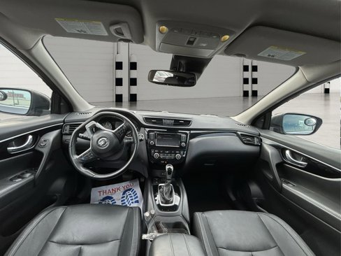Used 2019 Nissan Rogue Sport SL w/ Premium Package image 19