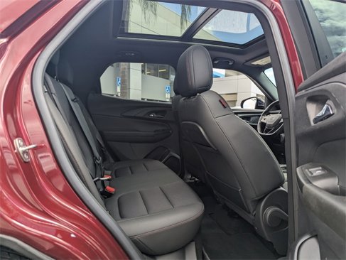 Used 2022 Chevrolet TrailBlazer RS w/ Sun and Liftgate Package image 16