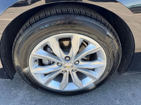 Used 2023 Chevrolet Malibu LT w/ Driver Confidence Package image 28