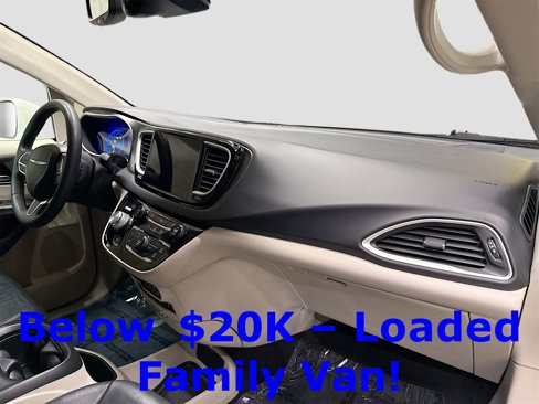 Used 2022 Chrysler Pacifica Touring-L image 28