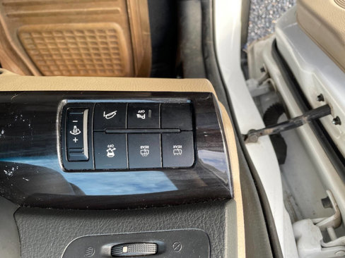 Used 2011 Kia Sorento LX w/ Convenience Pkg image 17