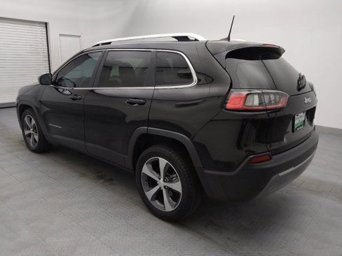 Used 2019 Jeep Cherokee Limited image 3