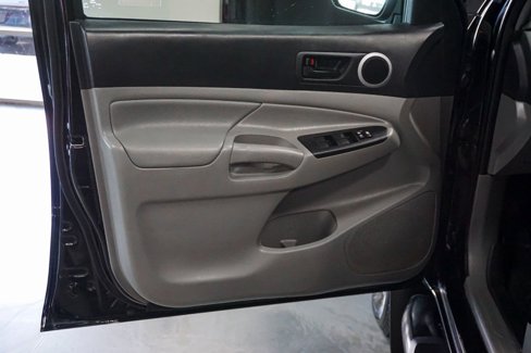 Used 2015 Toyota Tacoma 4x4 Double Cab image 25
