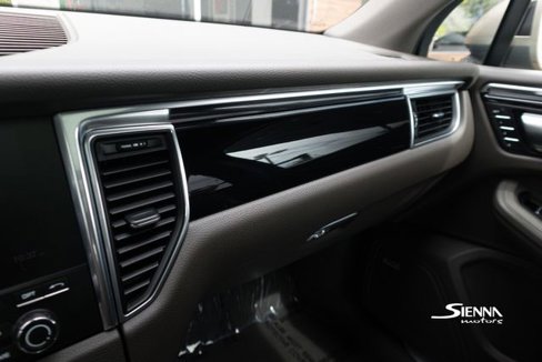 Used 2017 Porsche Macan S image 32