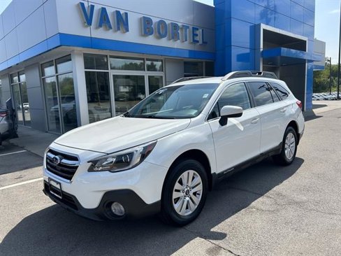 Used 2018 Subaru Outback 2.5i Premium image 1