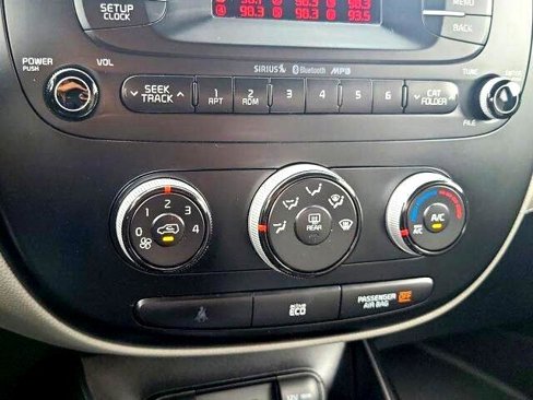 Used 2016 Kia Soul image 23