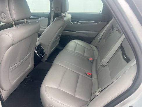 Used 2013 Cadillac XTS Luxury w/ Driver Awareness Package image 8