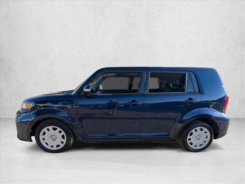 Used 2015 Scion xB image 9