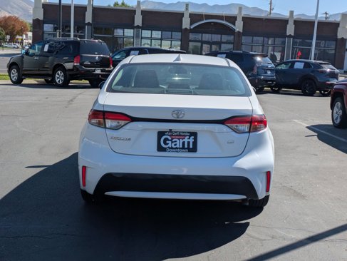 Used 2022 Toyota Corolla LE image 7