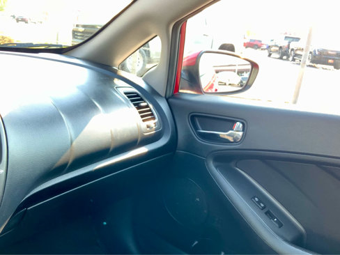 Used 2016 Kia Forte LX image 36